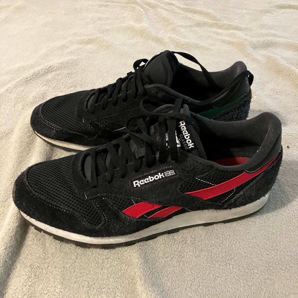 Reebok Classic Retro Sneakers Limited Edition “Human Rights Now!”